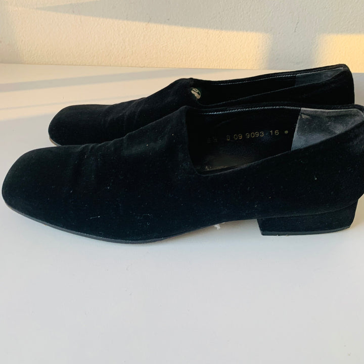 Robert Clergerie Black Velvet Slip On Heeled Loafer Size 8.5 Women’s
