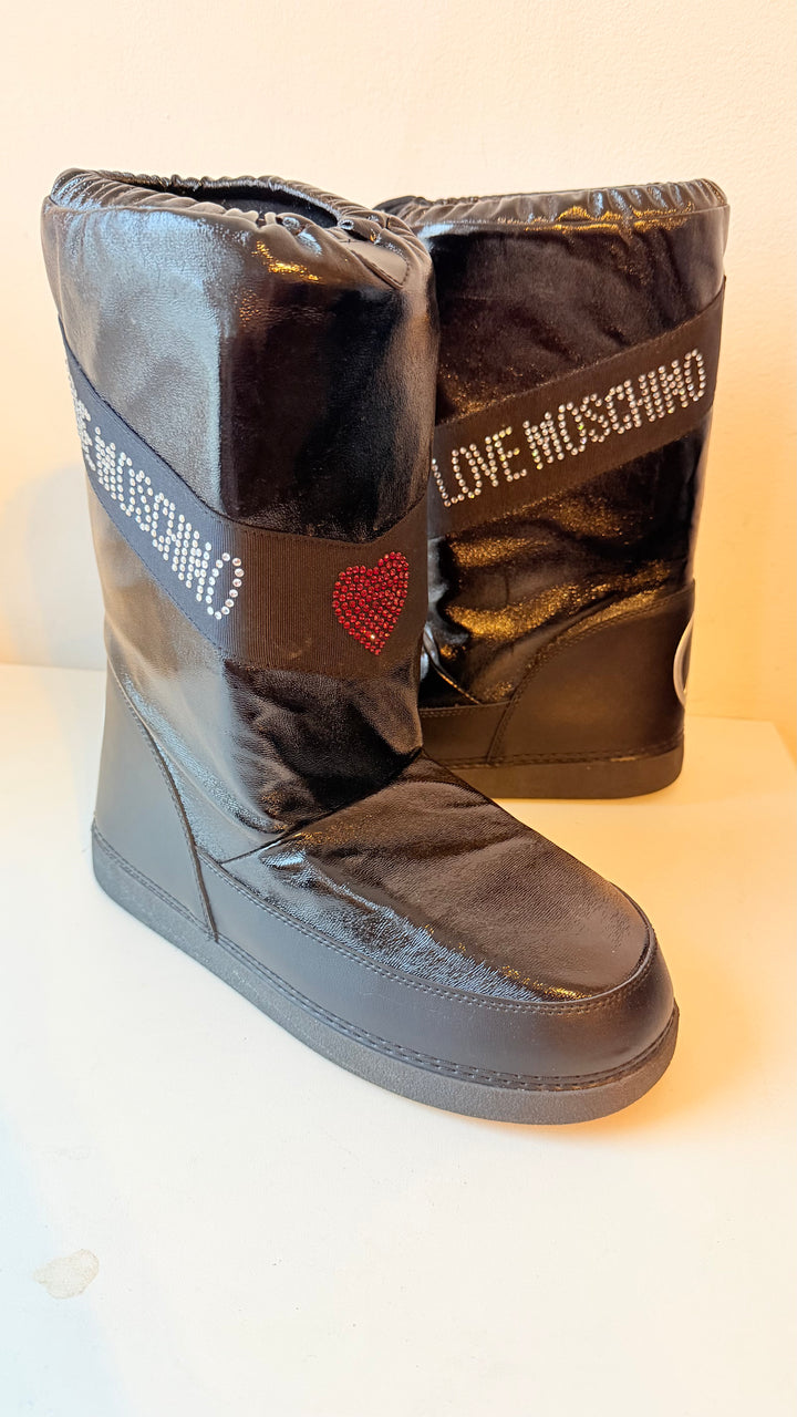 Love Moschino Crystal Logo Heart Embellished Snow Boots Size 42