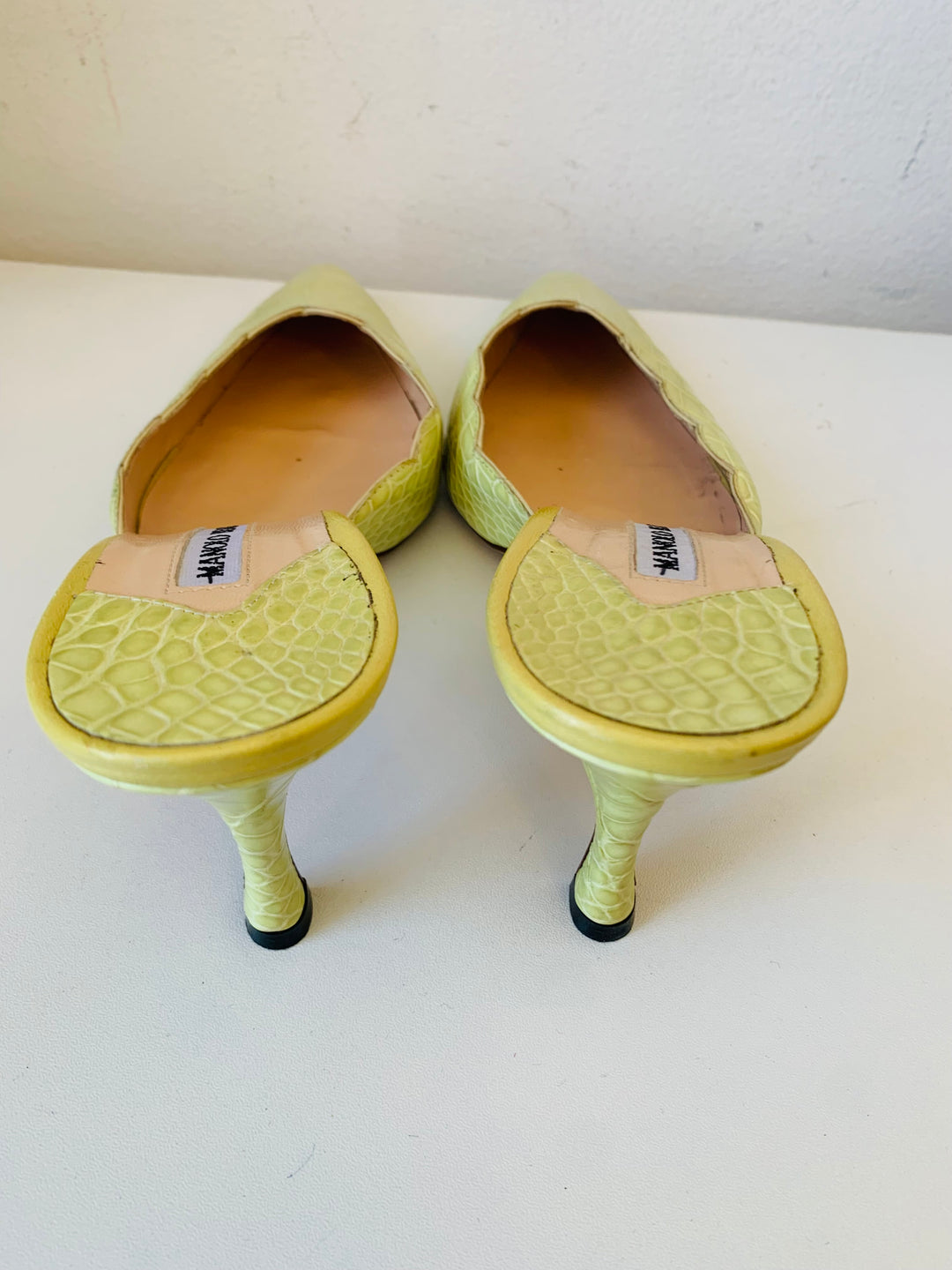 Manolo Blahnik Lime Green Textured Mules Size 38.5