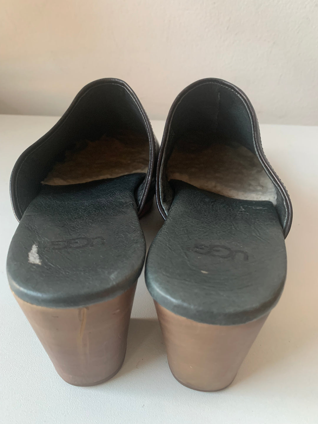 UGG Abbie 1951 Platform Studded Leather Clogs in Black Size 7