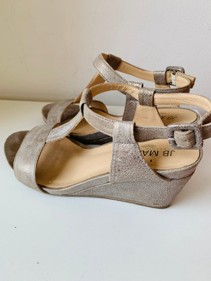 J.B. Martin Narnia Summer Bronze Metallic Suede Sandals Size 37