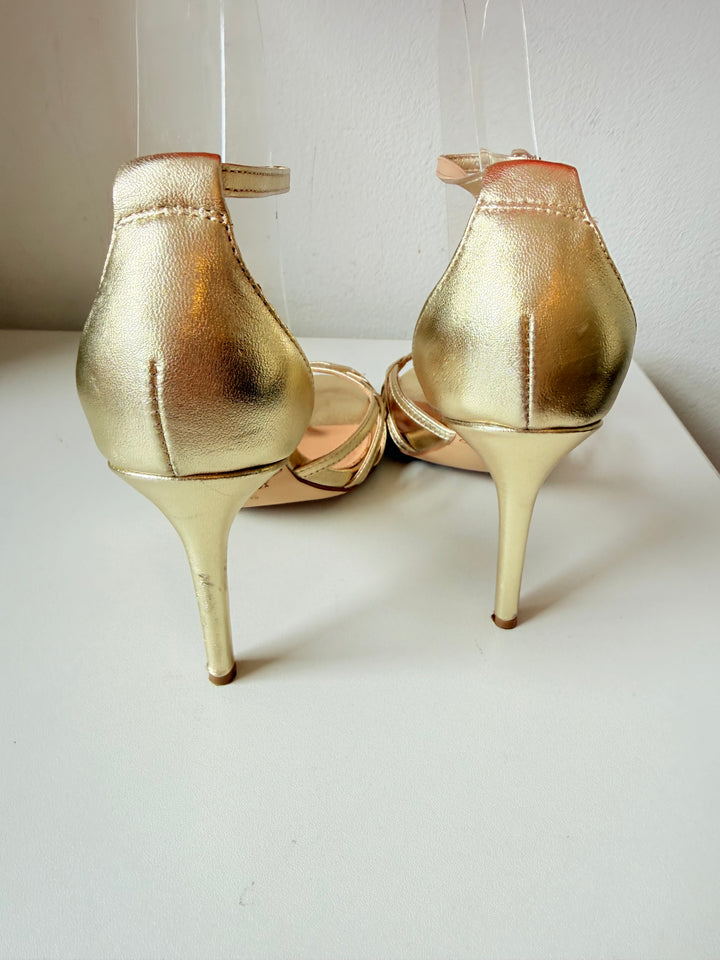 Jewel By Badgley Mischka Haskell II Gold Metallic Ankle Strap Heeled Sandals Size 6.5