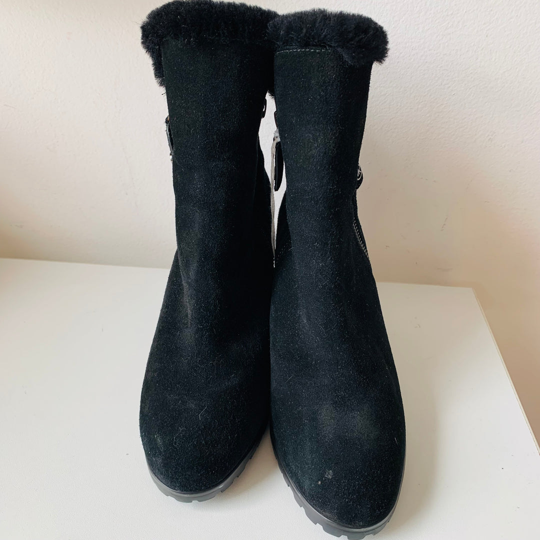 Michael Kors Black Suede Wedge Boots Size 7