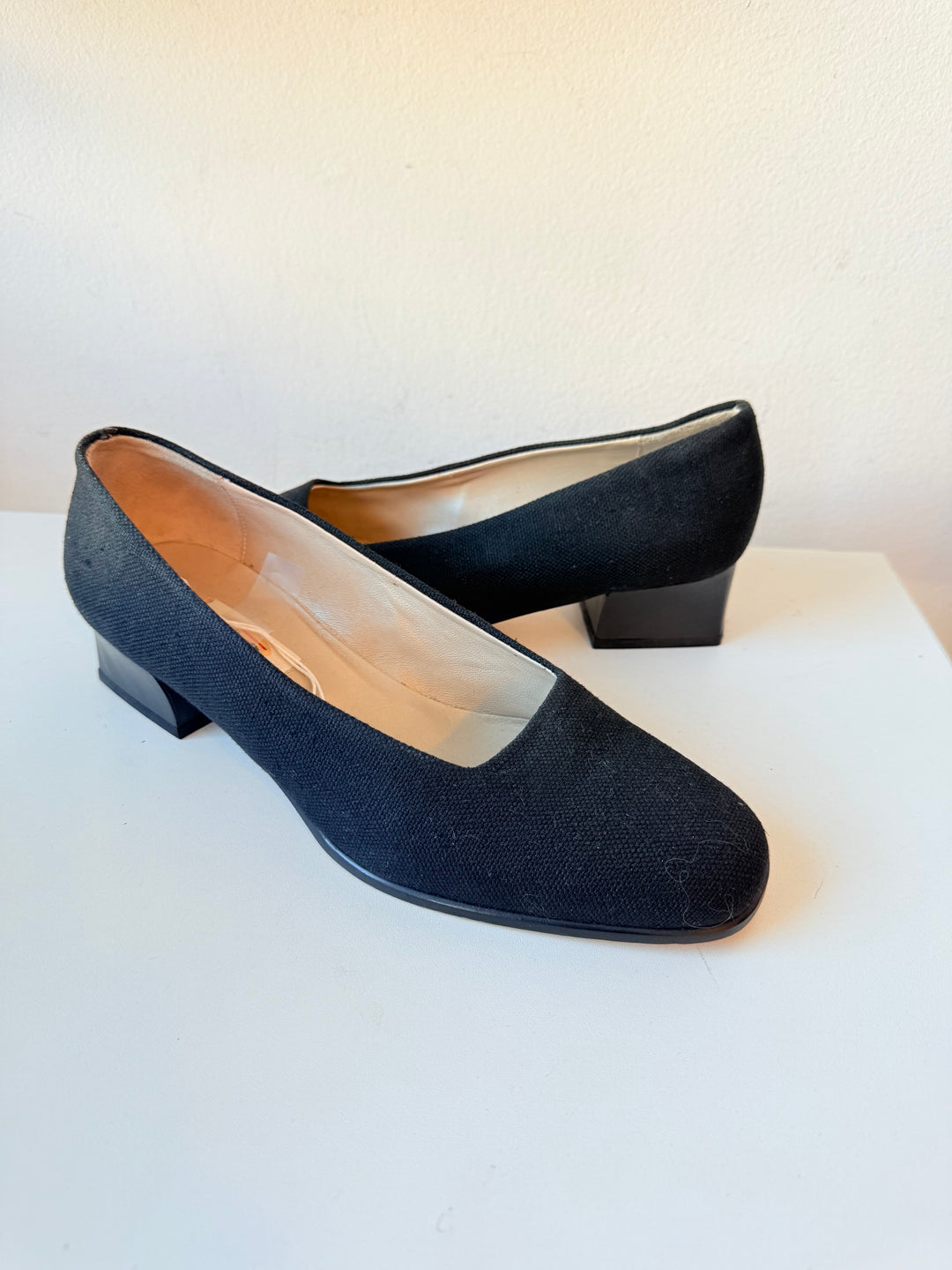 Talbots Black Woven Fabric Classic Block Heel Pump Size 9 D ( wide) New