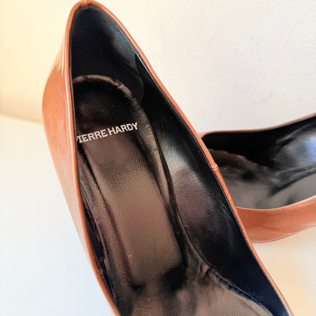 Pierre Hardy Brown Patent Stiletto Pointed Toe Pumps Size 39.5