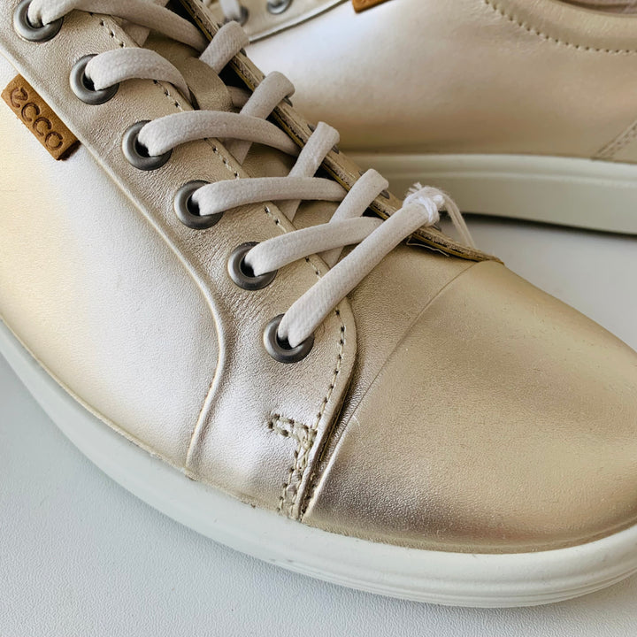ECCO Soft Gold Metallic Sneakers Size 41 (US 10-10.5) New In Box