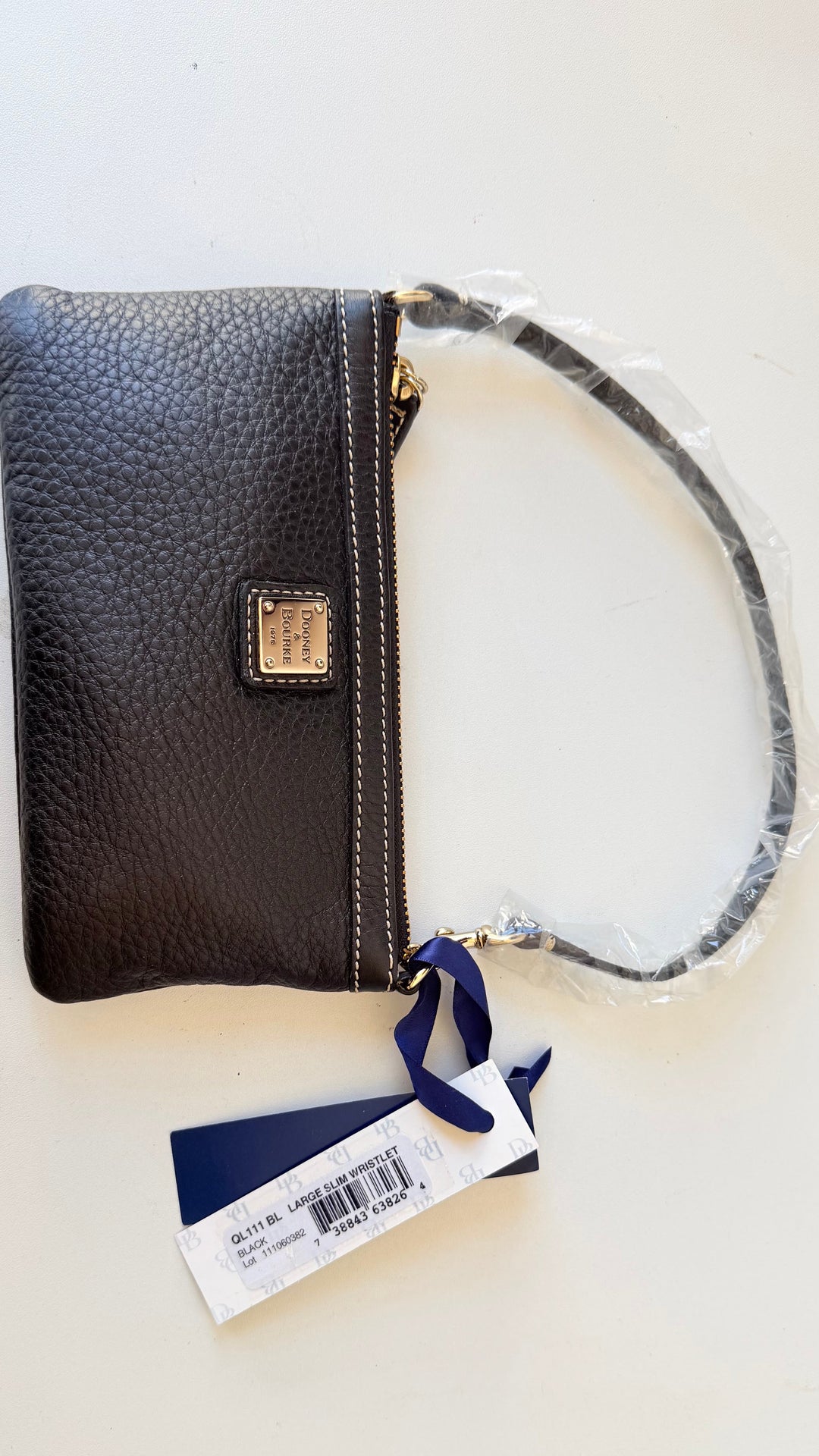 Dooney & Bourke Black Pebble Grain Large Slim Wristlet NWT