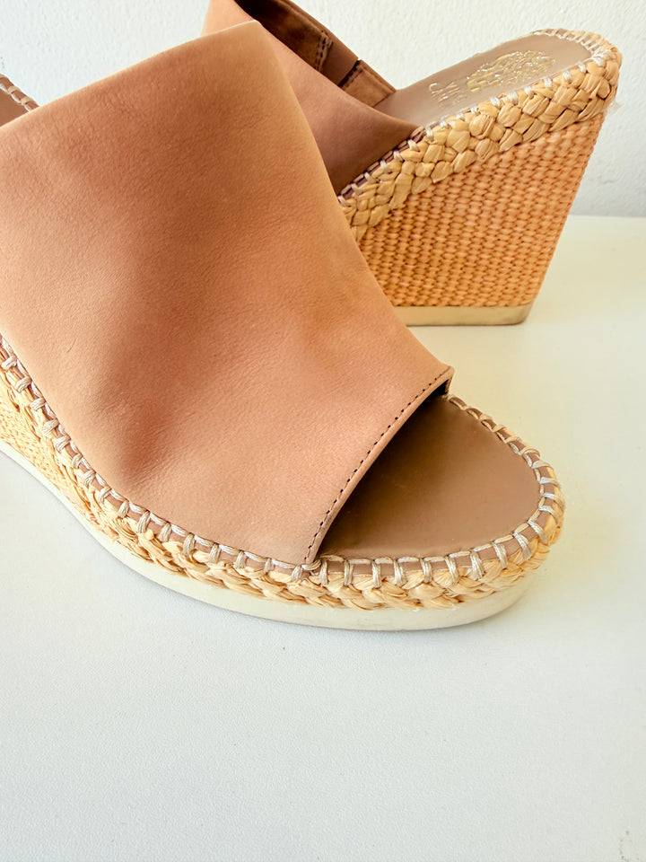 Vince Camuto Brissia Espadrille Wedge in Tortilla Size 8.5
