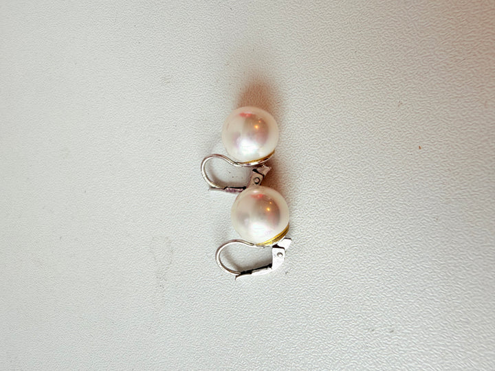 Caitlyn Minimalist Pearl Drop Pierced Earrings