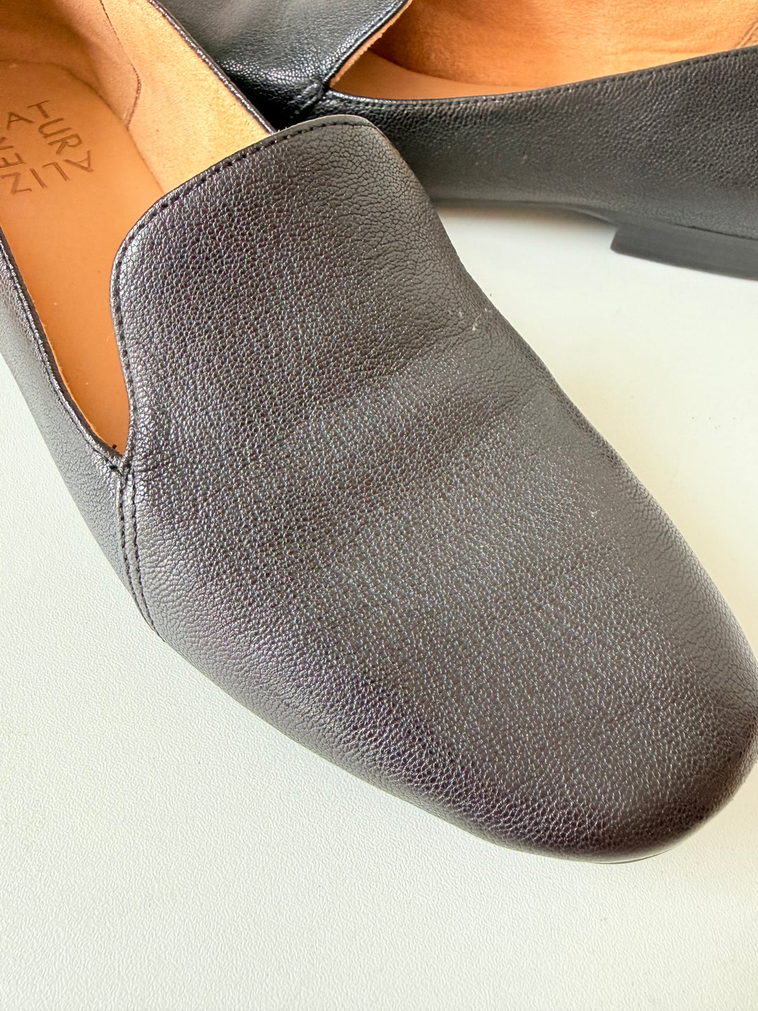 Naturalizer Emiline Black Leather Slip On Loafers Size 7