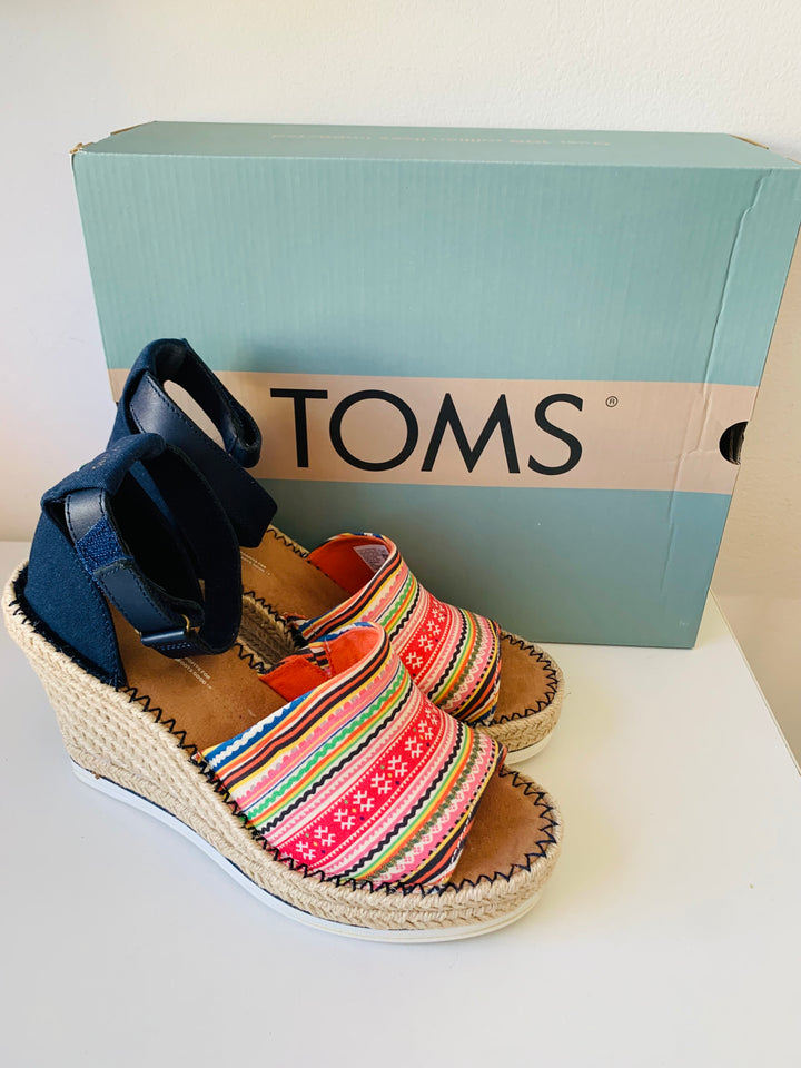 Tom’s Marisol Tapestry Multi Colored Wedge Women’s Size 8.5
