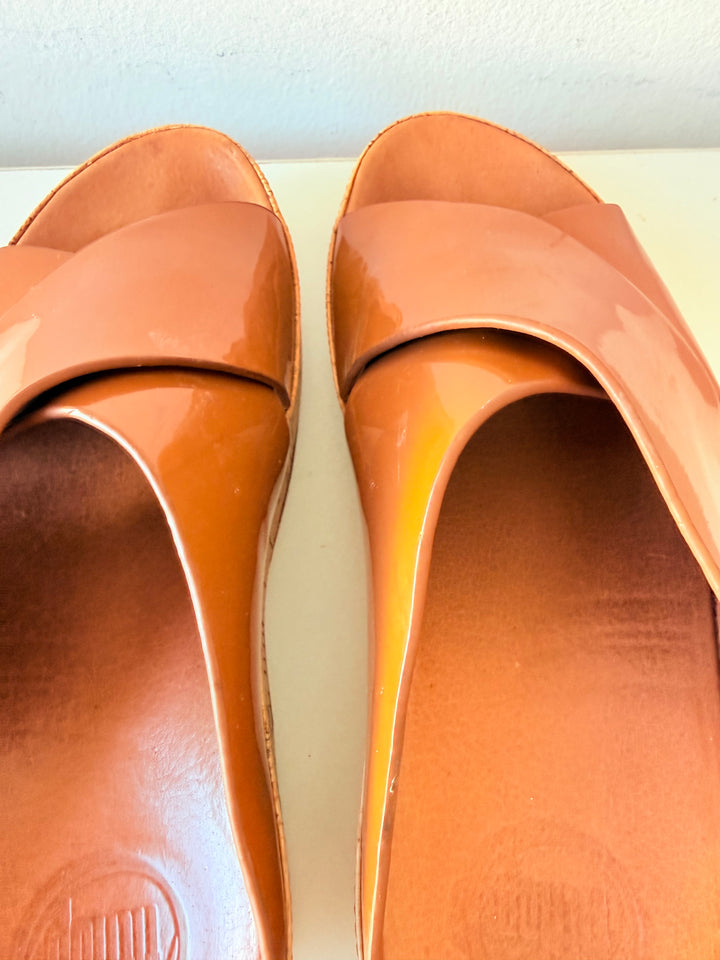 Fitop Brown Patent Criss Cross Cork Platform Sandals Size 7