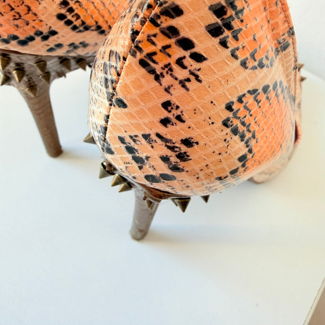 Rachel Roy Miyang Pointed Toe Spiked Pumps Size 9
