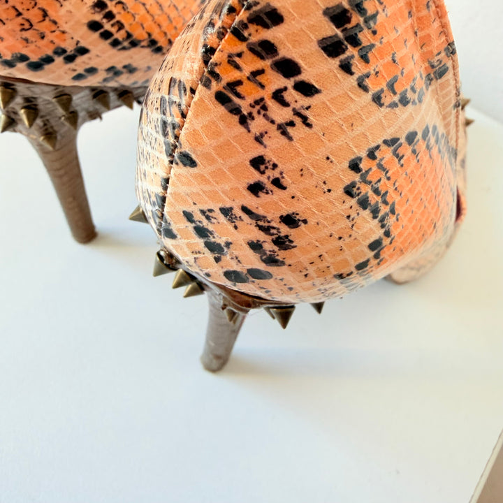 Rachel Roy Miyang Pointed Toe Spiked Pumps Size 9