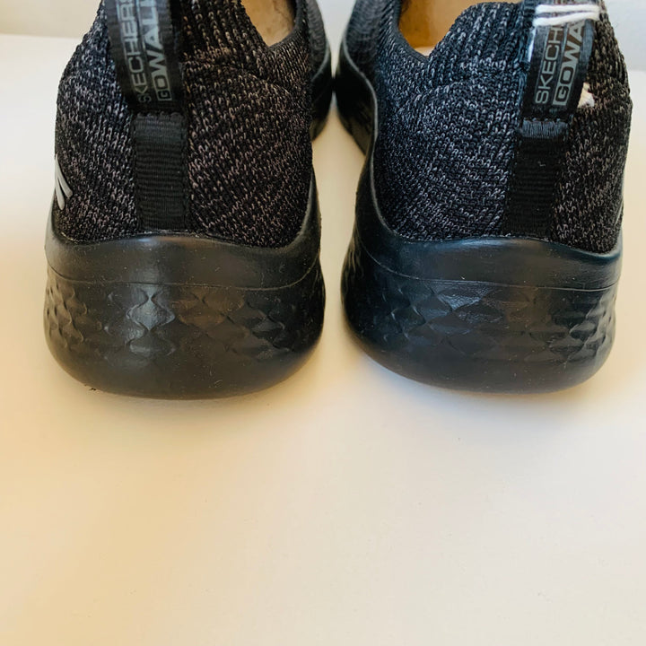 Skechers Black Arch Fit Washable Jasper Slip On Sneakers Size 7.5 Women’s New In Box