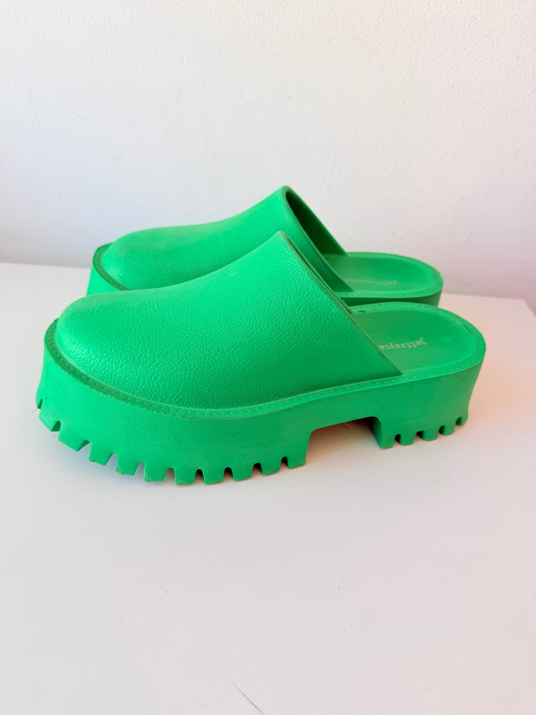 Jeffrey Campbell Green Platform Mules Size 9