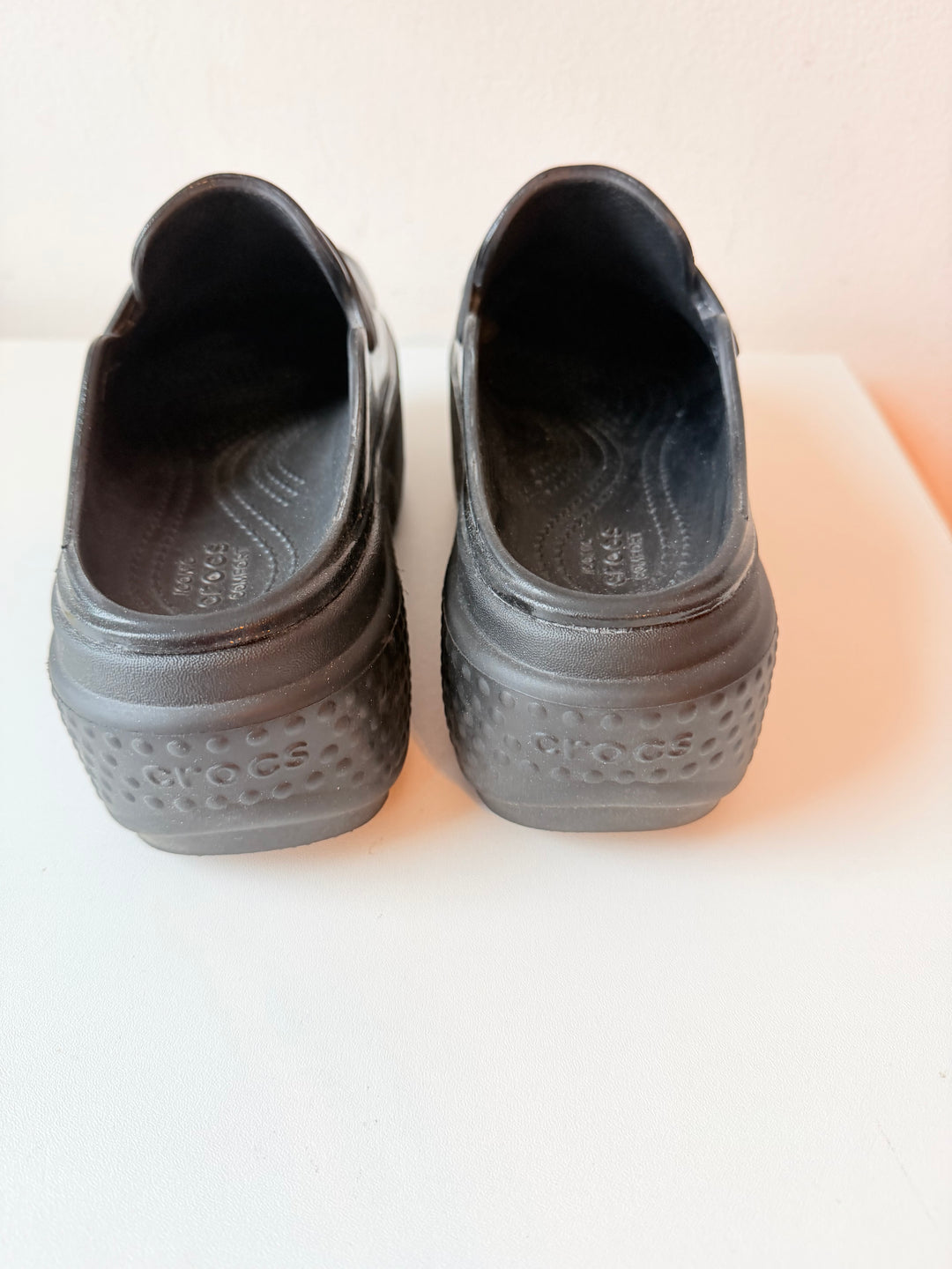 Croc’s Black Stomp High Loafer Size 6
