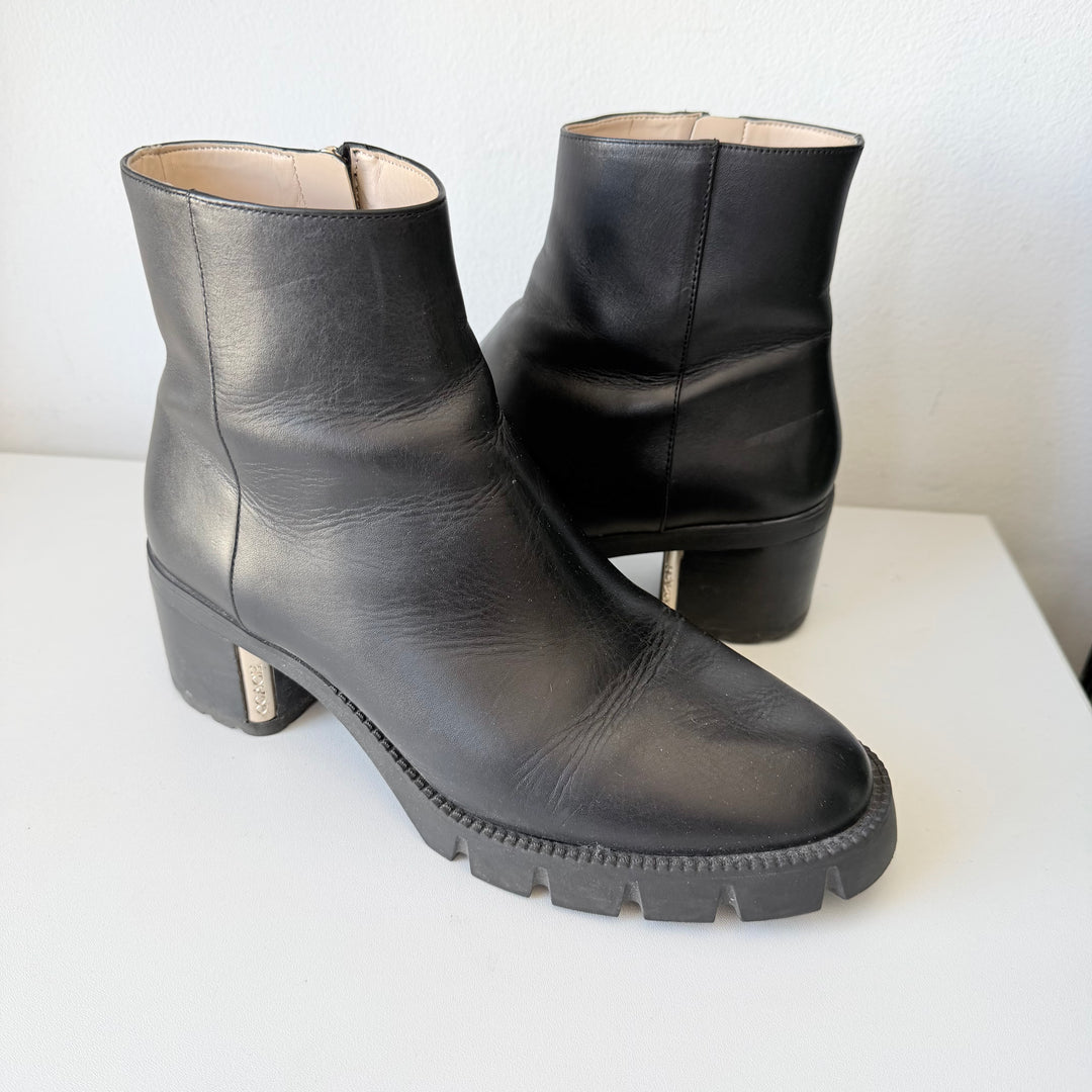 Coach Chrissy Black Smooth Leather Boots Size 9