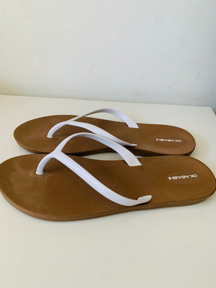 Okabashi White Flip Flops Size 7