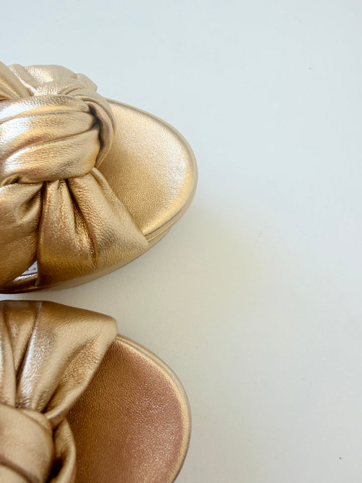 Michael Michael Kors Josie Gold Metallic Leather Knot Platform Open Toe Sandals Size 8