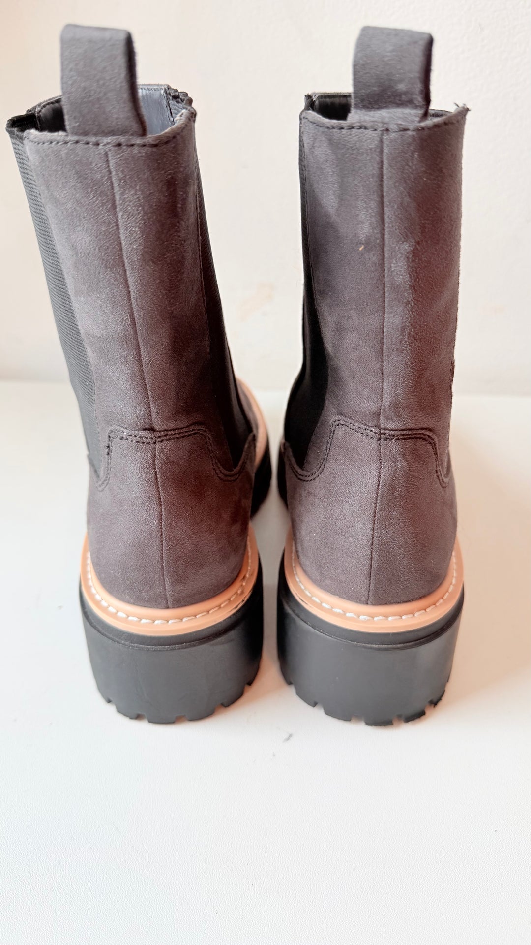 Open Edit Mya Lug Sole Chelsea Boots In Grey Size 9 New