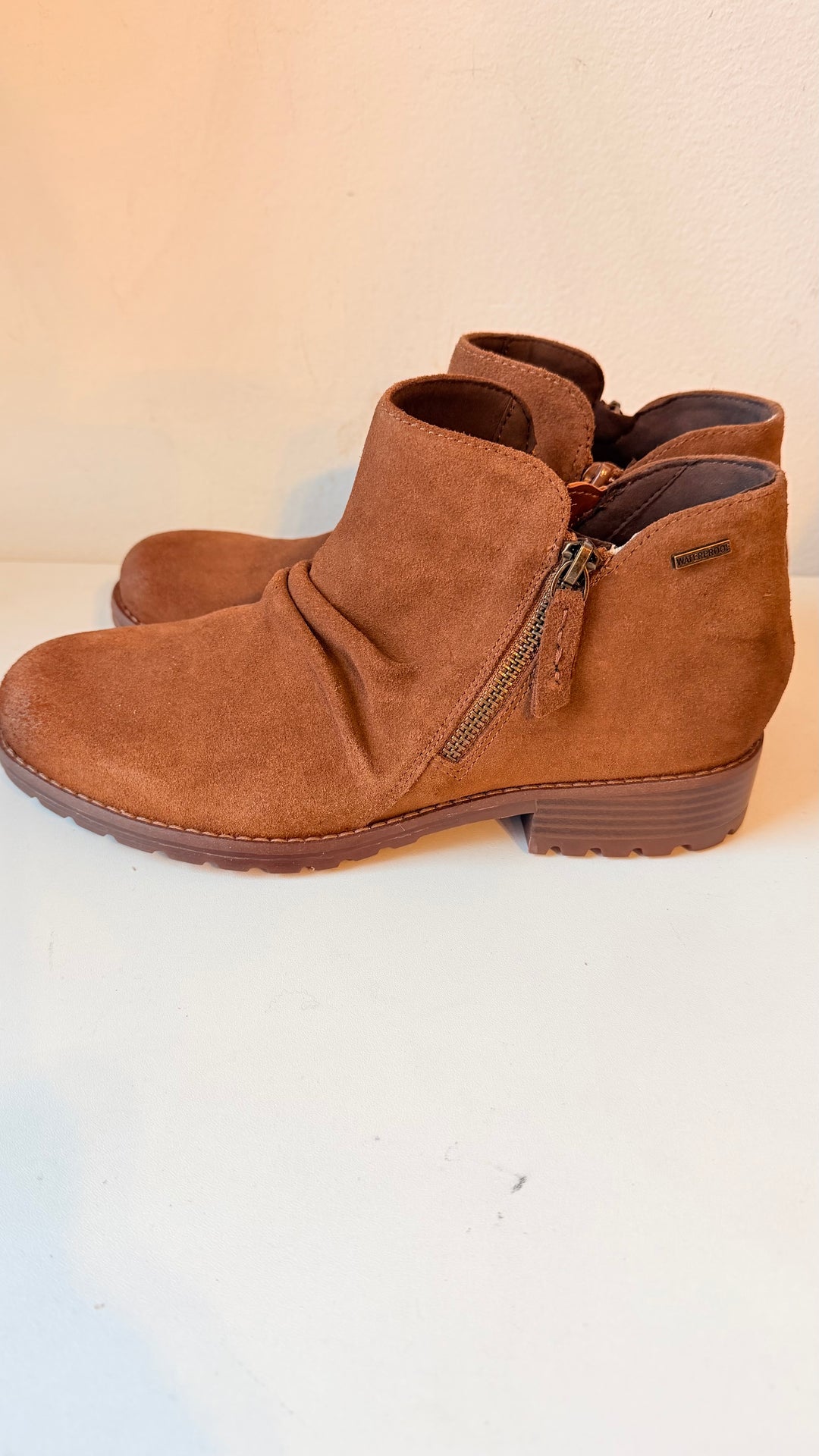 Clark’s Women’s Nissini Top Waterproof Walnut Siede Boots Size 8.5 NWT