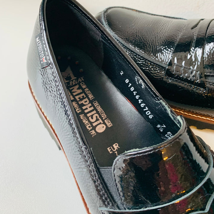 Mephisto Black Patent Leather Slip On Shoes Size 9.5