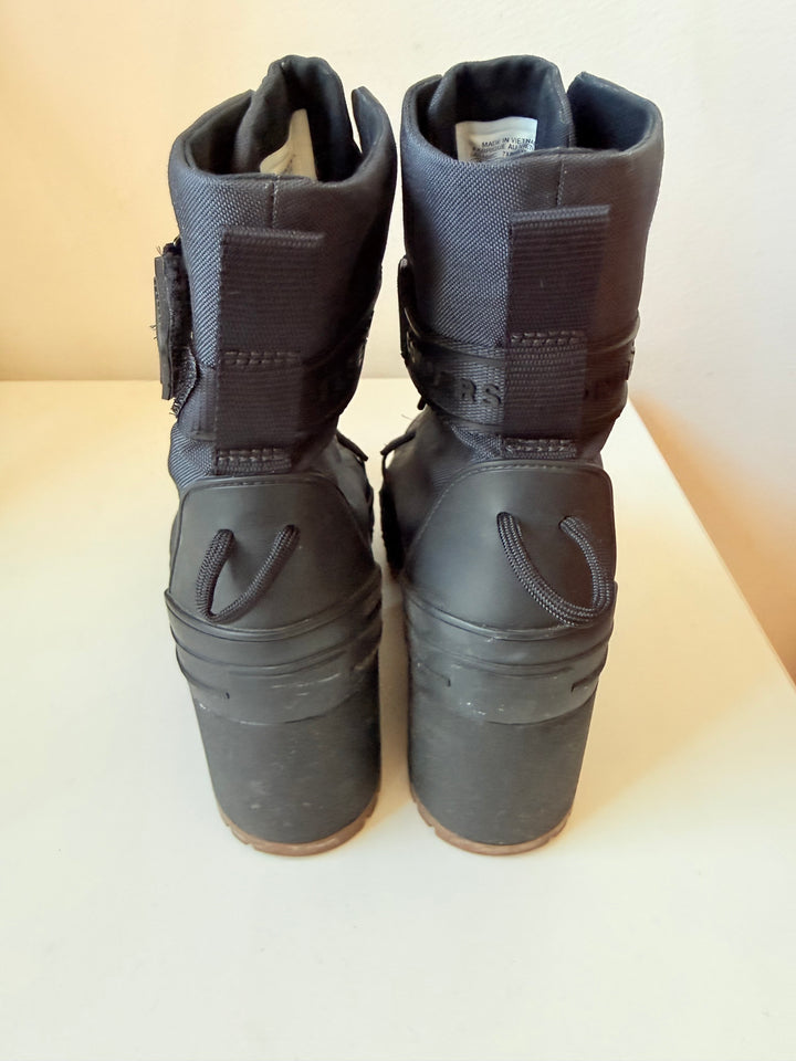 Converse Chuck Taylor All Star GR82 Black Patform Boots Extra High Size 6.5 Canvas Lace Up