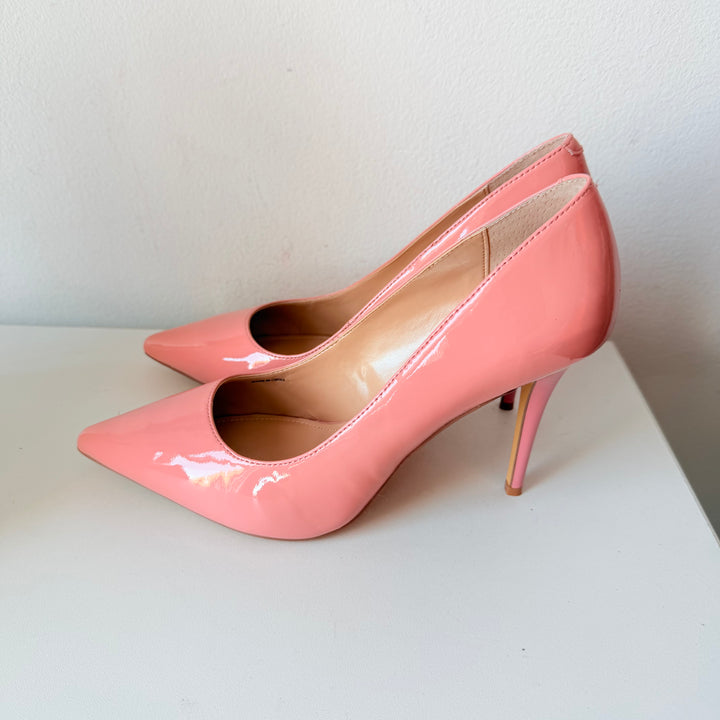 White House Black Market Olivia Antique Bloom Pumps Size 9 New