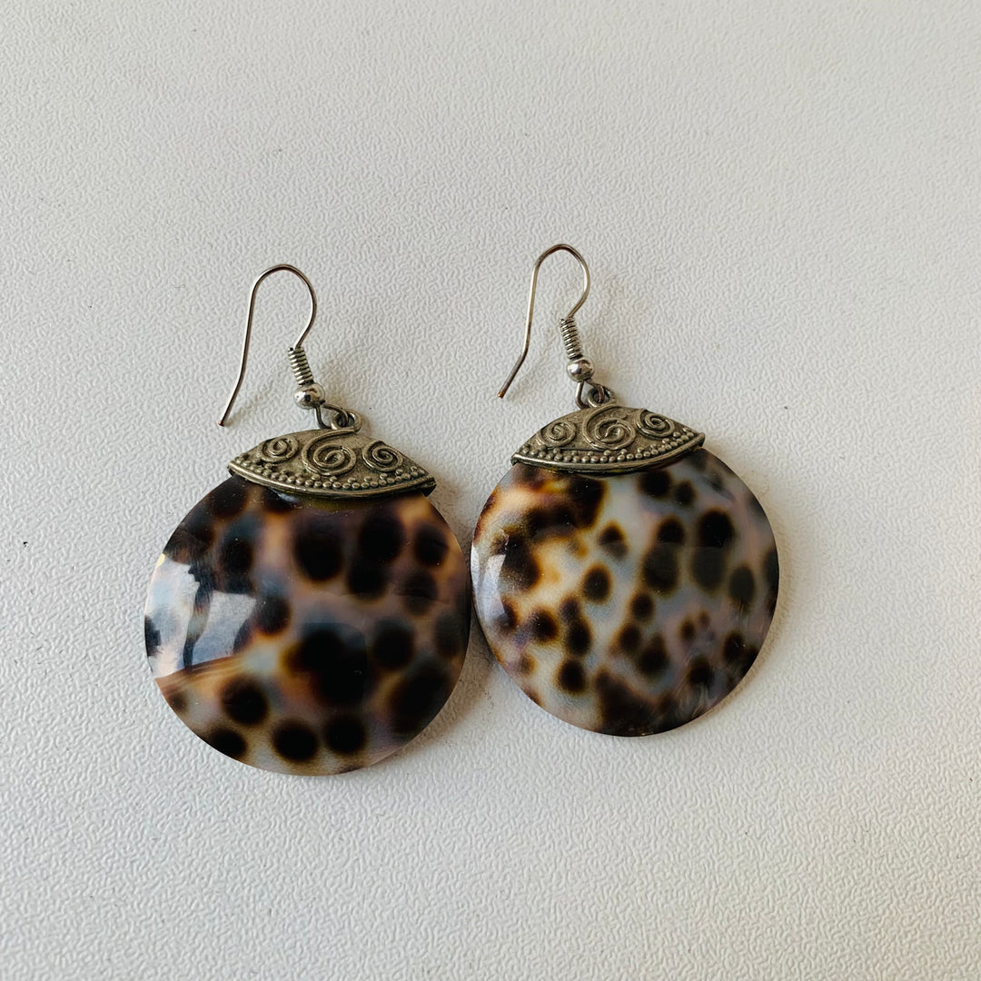 Shell Pierced Earrings