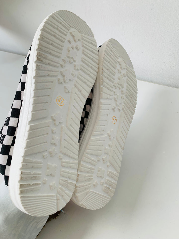 Checkered Black and White Slip Ons Size 41 New