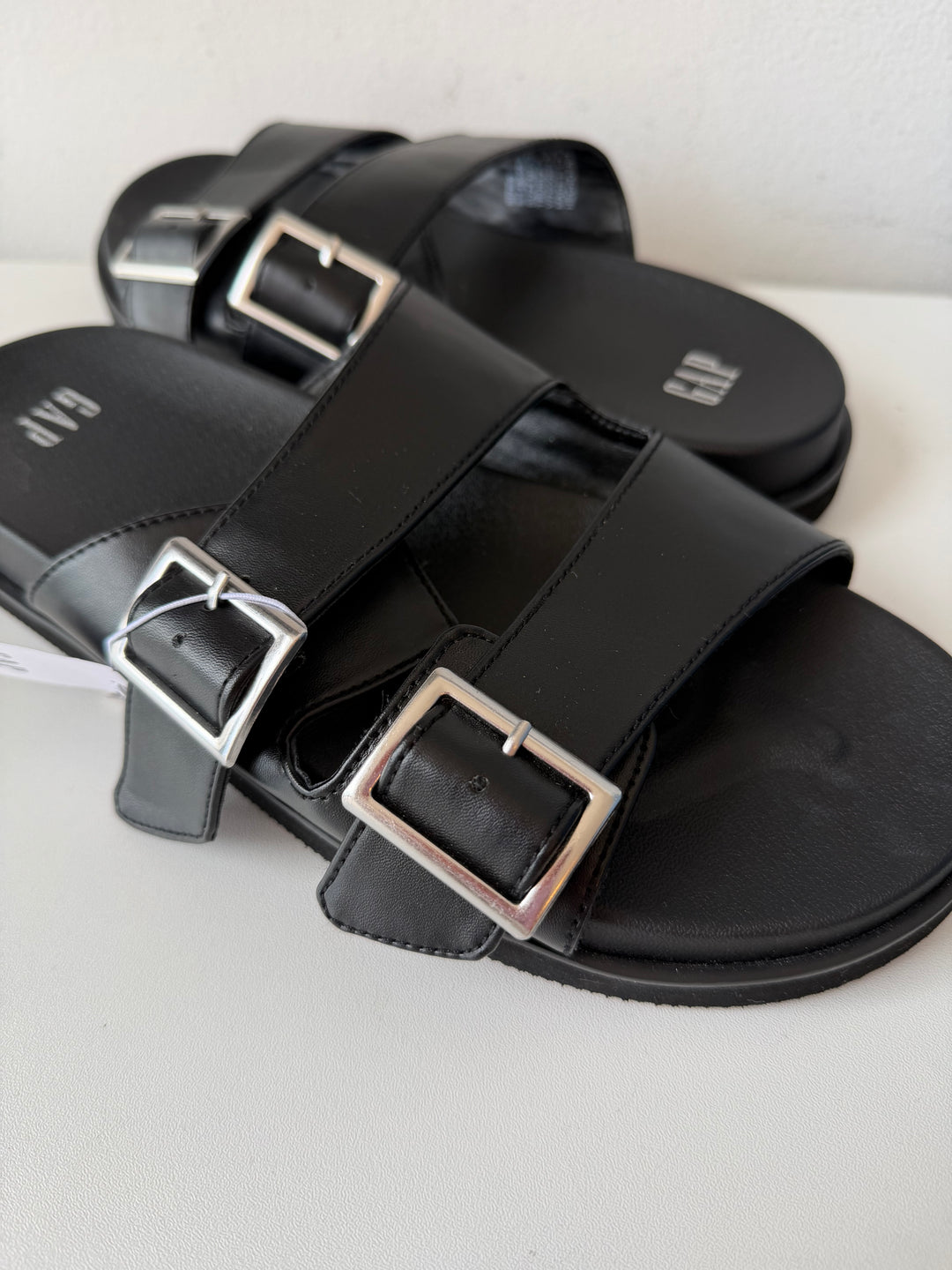 Gap Vegan Leather Double Strap Sandals in Black Size 9, NWT