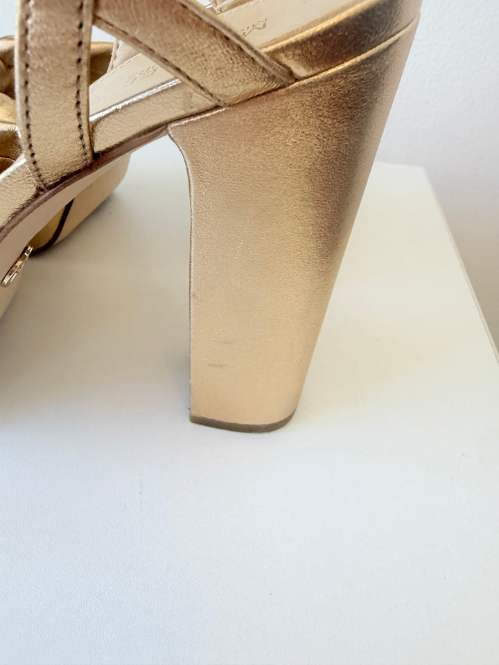 Michael Michael Kors Josie Gold Metallic Leather Knot Platform Open Toe Sandals Size 8