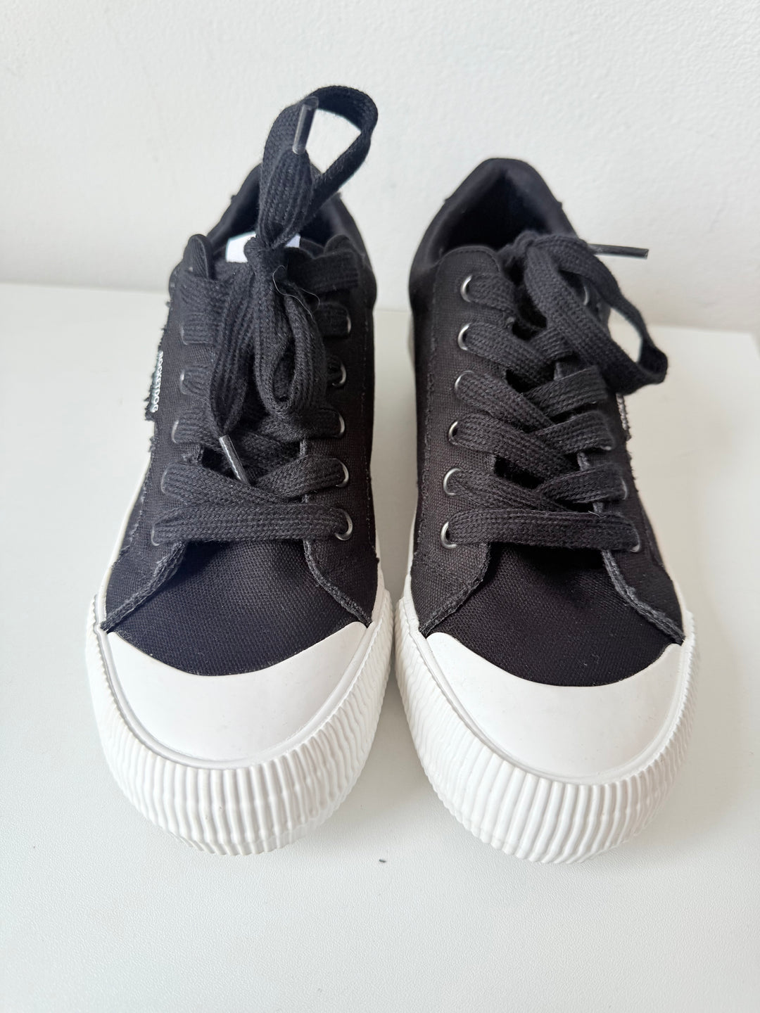 Rocketdog Black Canvas Sneakers Size 8