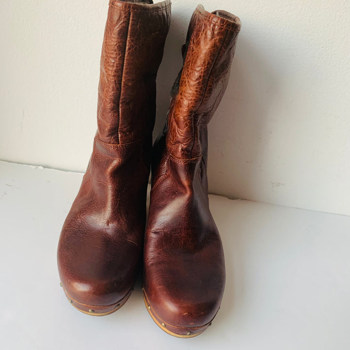 UGG Australia Lynnea Sheepskin Lined Brown Leather Boots Size 7