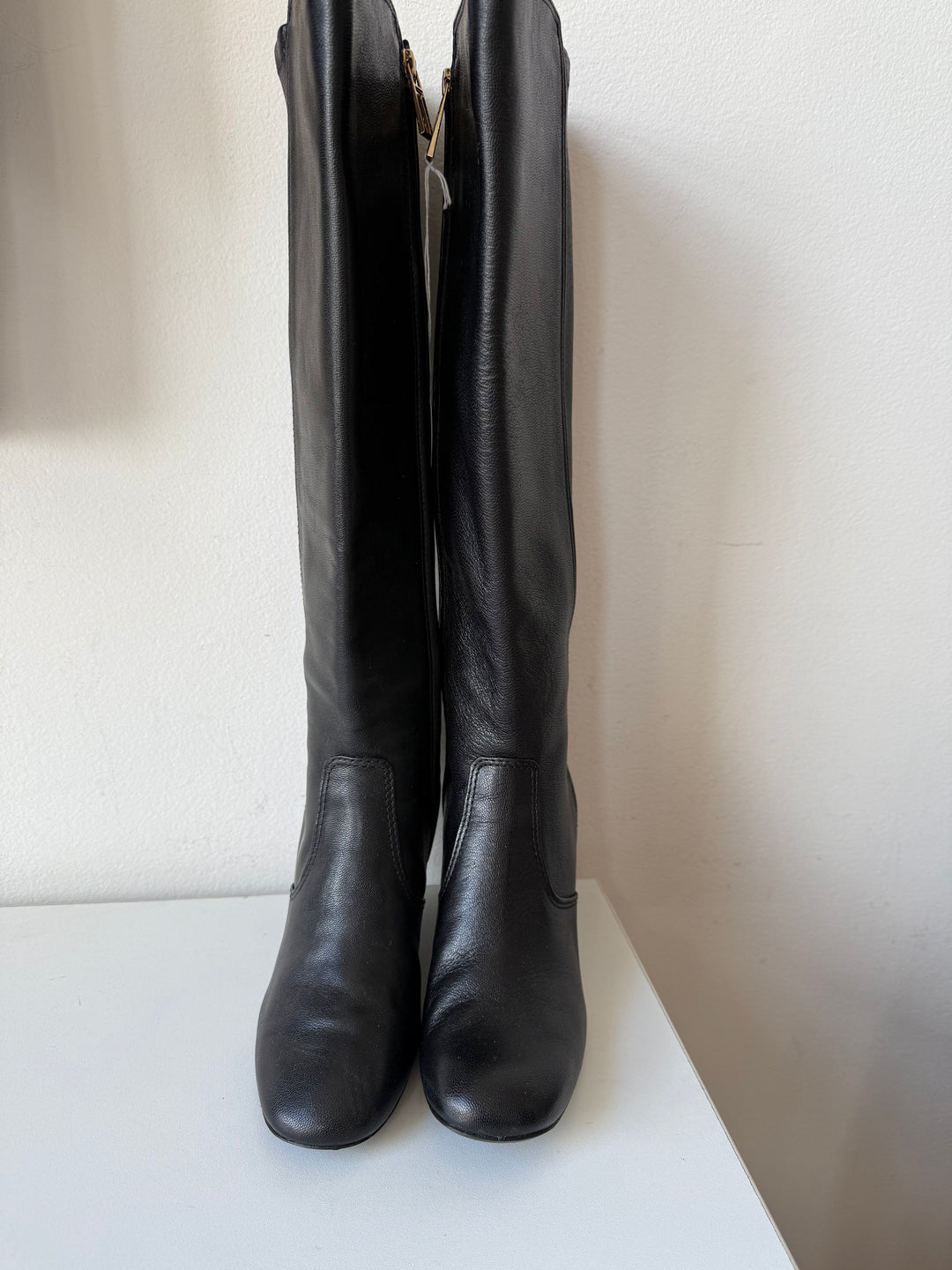 Tory Burch Black Leather Eedge Hendin Boots Size 9