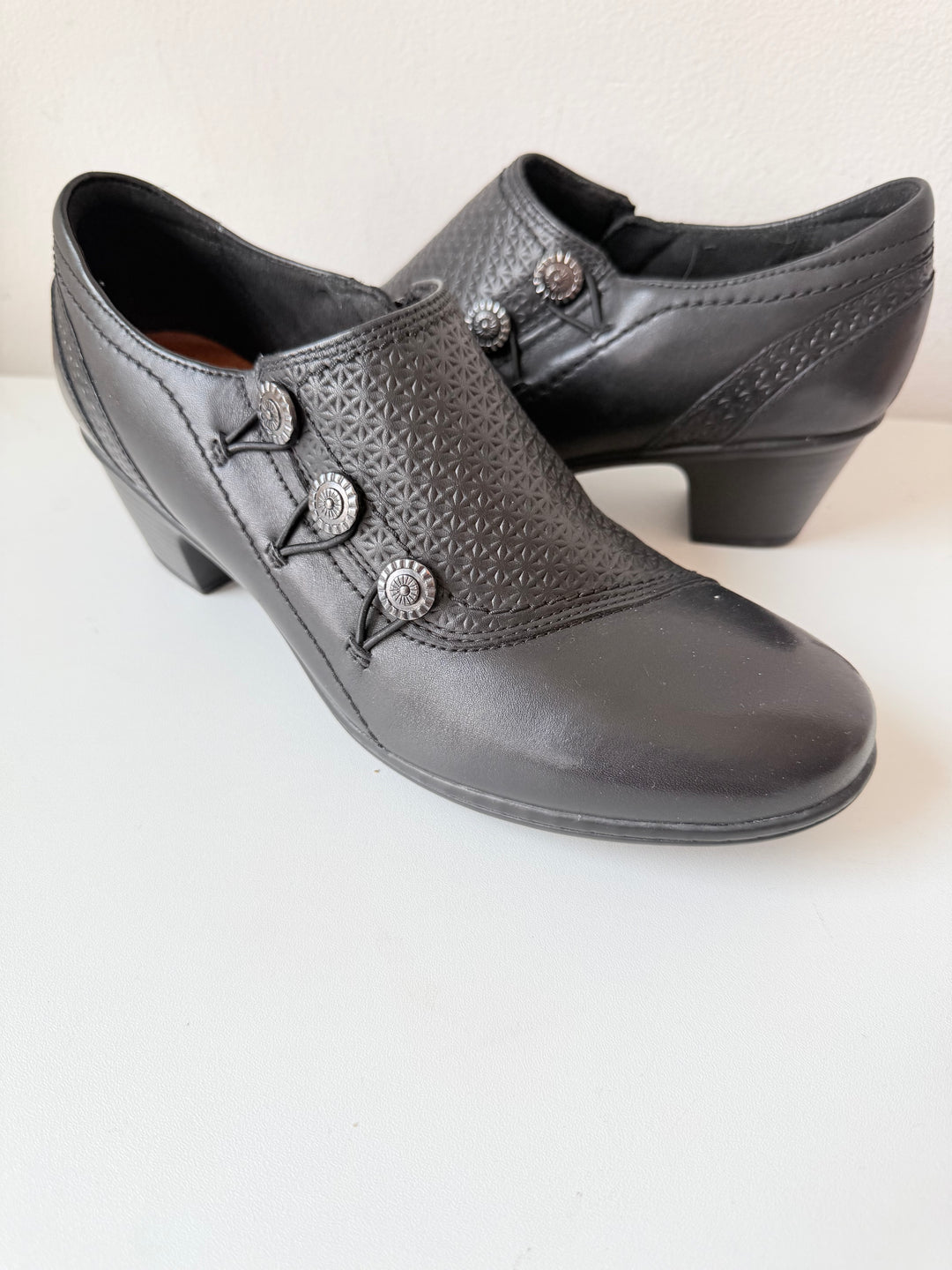 Cobb Hill By Rockport Kailyn Vamp Black Booties Women’s Size 9