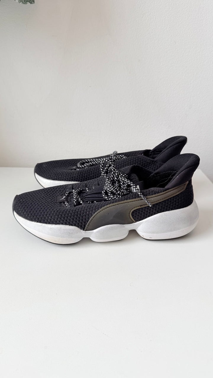 Puma Hybrid Sneakers in Black Size 7.5