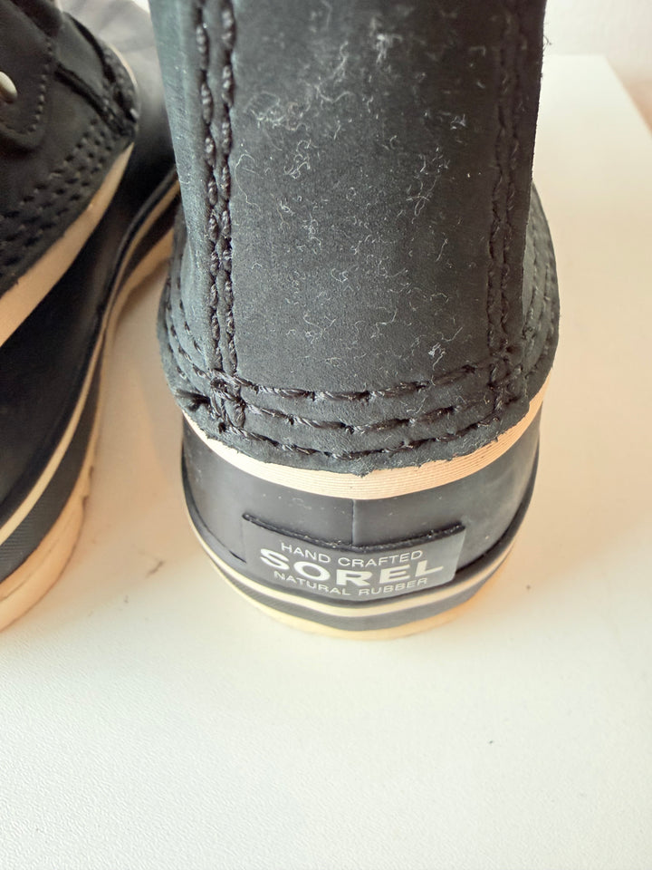 Sorel Waterproof Women’s Joan of Arc Boots In Dark Grey & Black Size 6 NWT