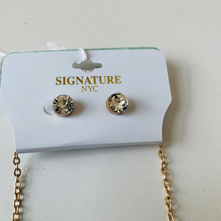 Signature NYC Necklace & Pierced Earring Set NWT in Yellow