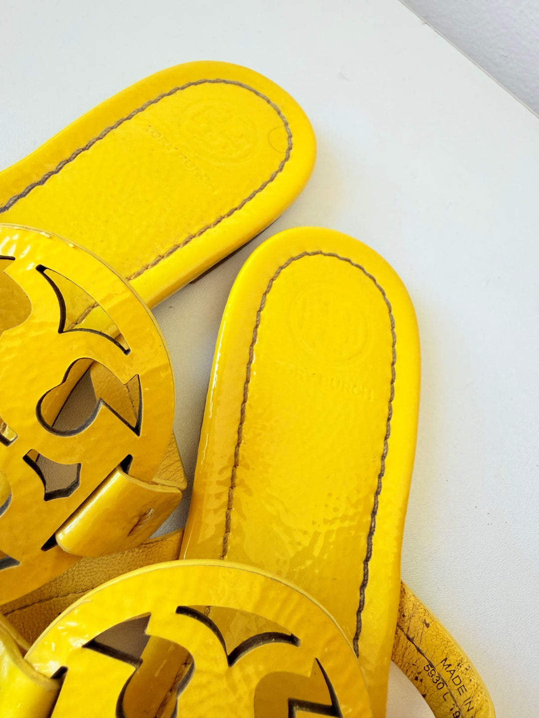 Tory Burch Miller Sandals In Limone Payent Leather Size 8.5