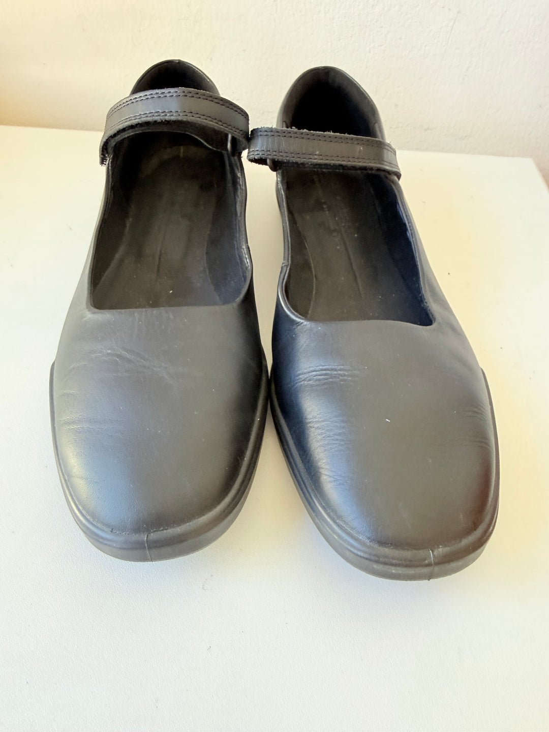 ECCO Simpil Mary Jane Black Leather Ballet Flats Size 10-10.5