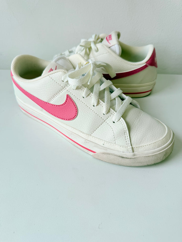 Nike Women’s Court Legacy Next Nature Sneaker Size 8 In Pink & White