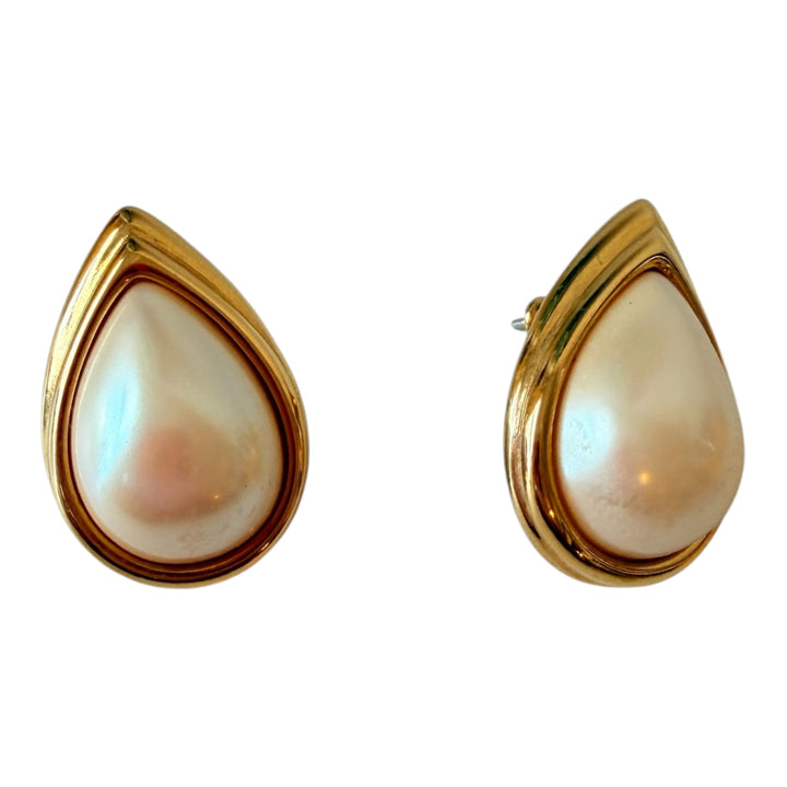 Vintage Pear Shaped Pearl Pierced Earrings