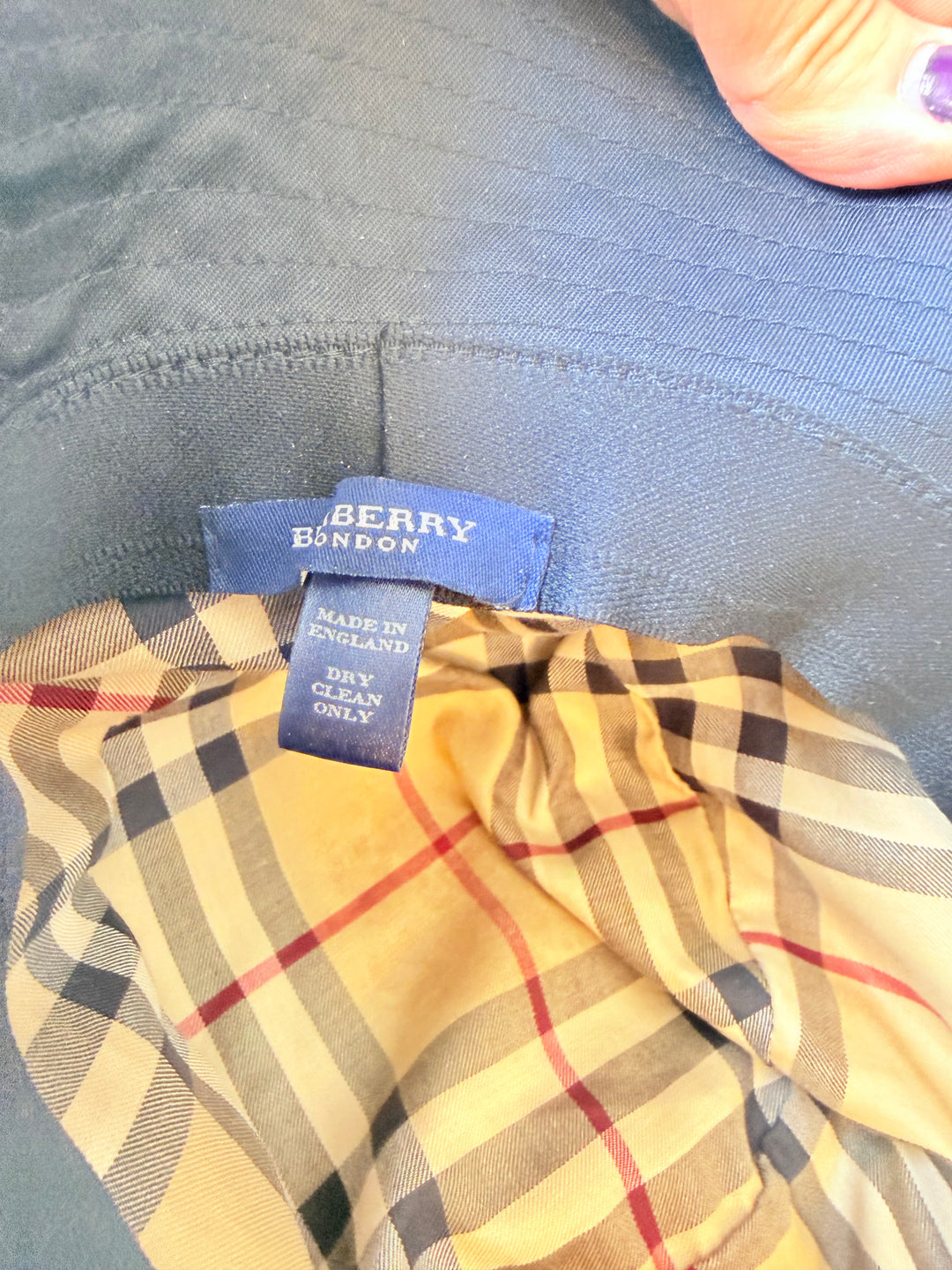 Burberry Black Bucket Hat Size Large