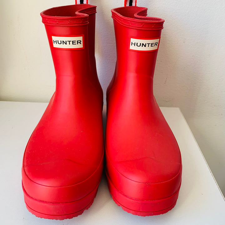 Hunter Red Rubber Ankle Boots Size 9