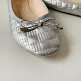 Danskin Quilted Women’s Silver Metallic Ballet Flats Size 8.5 Ultra Light Memory Foam