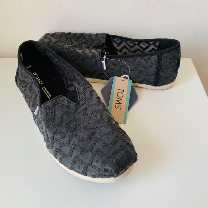 Toms Slip On Grey Shoes New With Tags Size 8