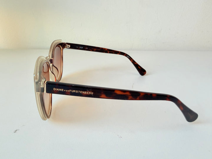 Diane Von Furstenberg 237 54o20 Sungalsses