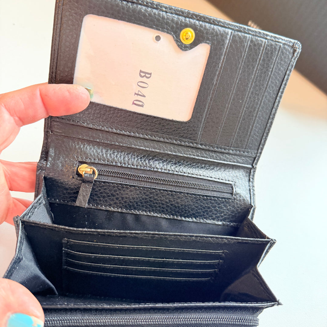 Tod’s Black Pebble Grain Leather Wallet